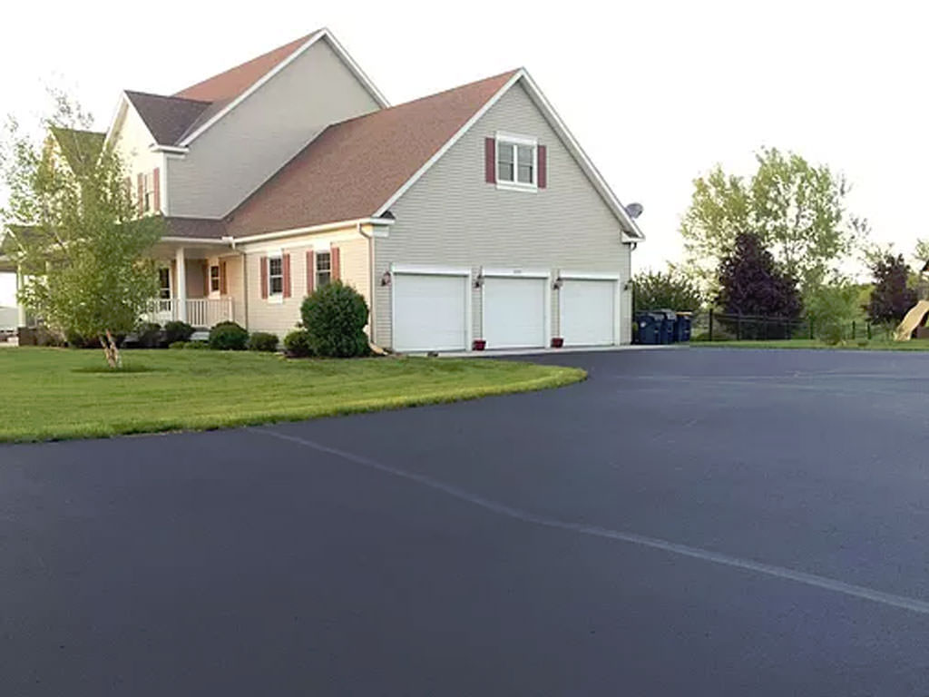 Anläggning av garageplan till samfällighetsförening. Järfälla Veddesta.