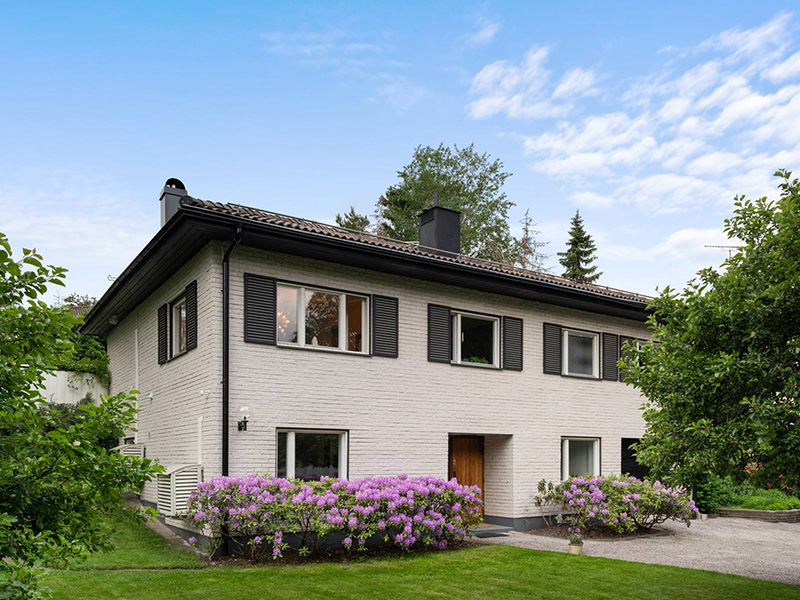 Nyläggning grusuppfart & trädgårdsrenovering. Viksjö Järfälla